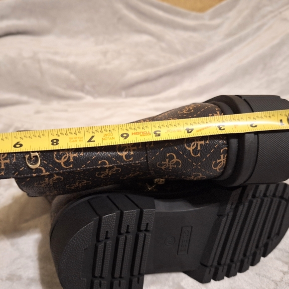 Guess Ferina combat boots size 11M - Picture 13 of 13